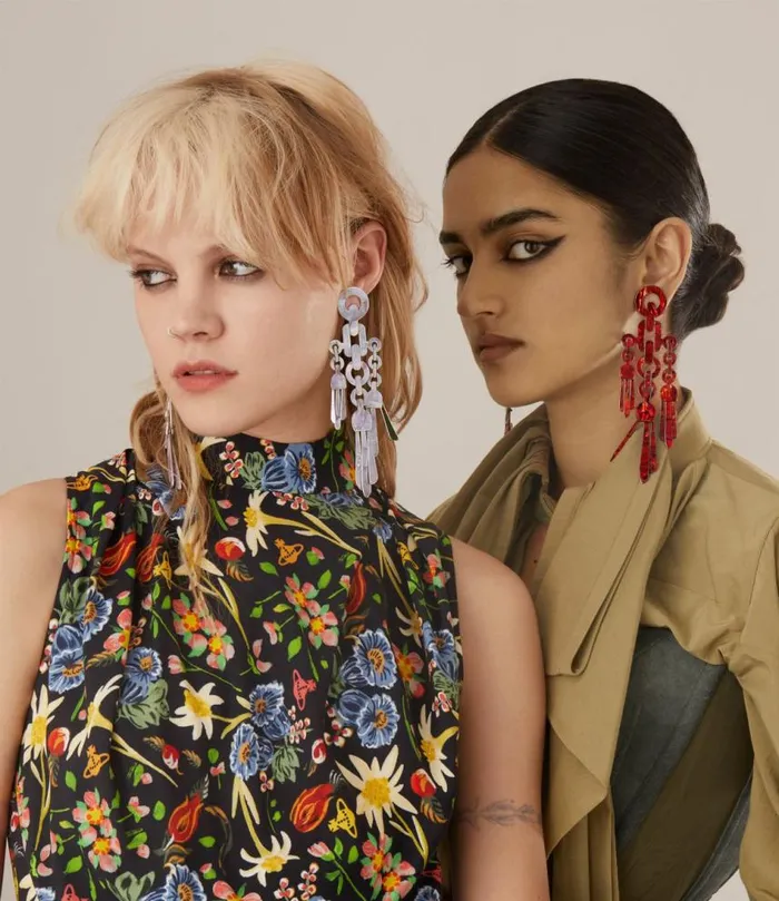 Earrings Women Vivienne Westwood Janetta Earrings In RutheniumRubyRedMop