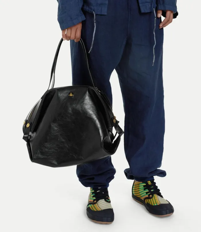 Handbags Women Vivienne Westwood Mara Holdall In Black