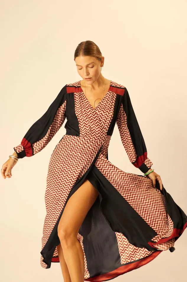 Kate Long Sleeve Maxi Block Zigzag Noire Women Natalie Martin Dresses
