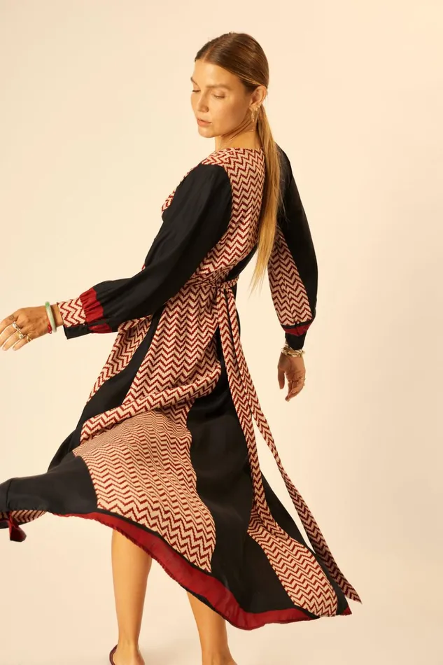 Kate Long Sleeve Maxi Block Zigzag Noire Women Natalie Martin Dresses