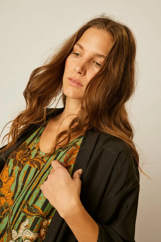 Lennon Kimono Black Silk Women Natalie Martin Tops