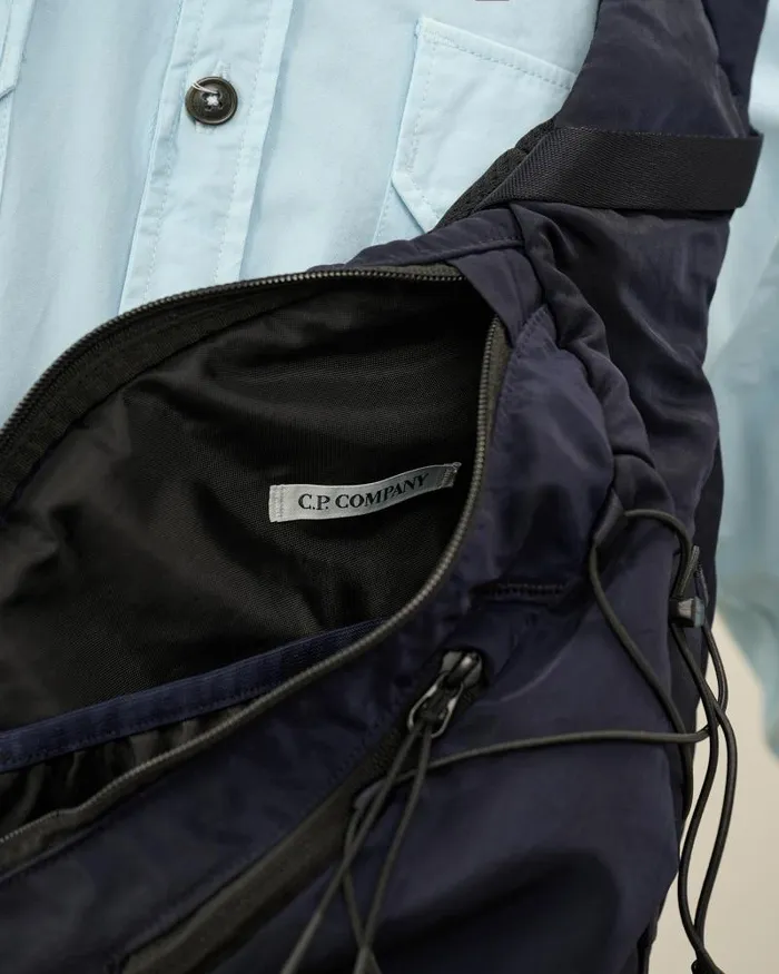 Man Nylon B Crossbody Rucksack Total Eclipse 8211 Blue CP Company Backpacks and Waistbag