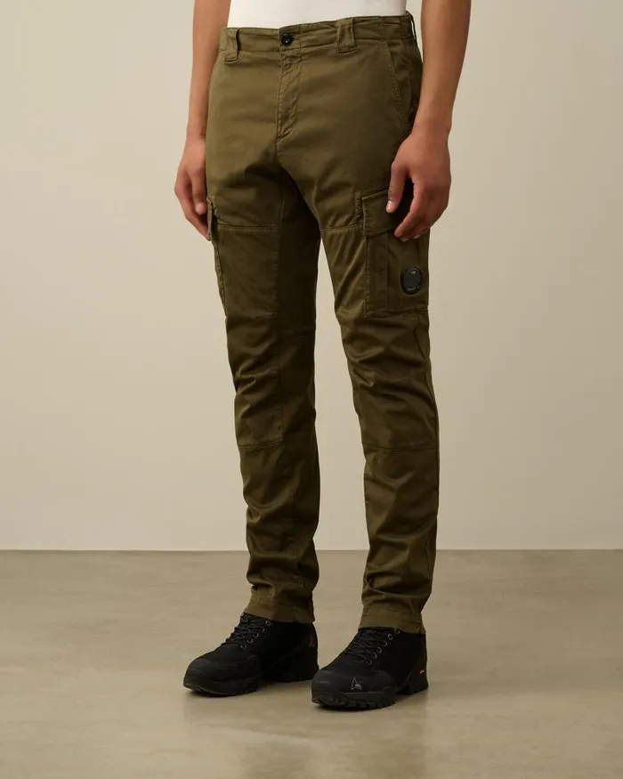 Man Stretch Sateen Ergonomic Lens Cargo Pants Ivy Green CP Company Trousers
