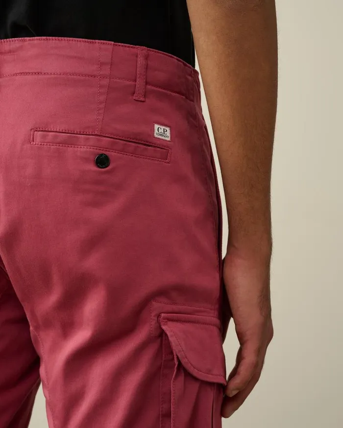 Man Stretch Sateen Ergonomic Lens Cargo Pants Red Bud CP Company Trousers