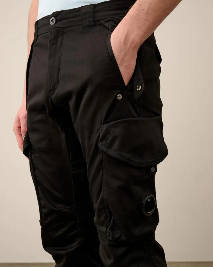 Man Stretch Sateen Ergonomic Lens Utility Pants Black CP Company Trousers