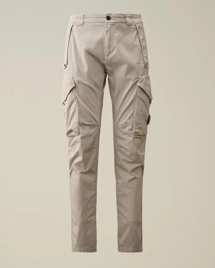 Man Stretch Sateen Ergonomic Lens Utility Pants Drizzle Grey CP Company Trousers Man Stretch Sateen Ergonomic Lens Utility Pants Drizzle Grey CP Company Trousers