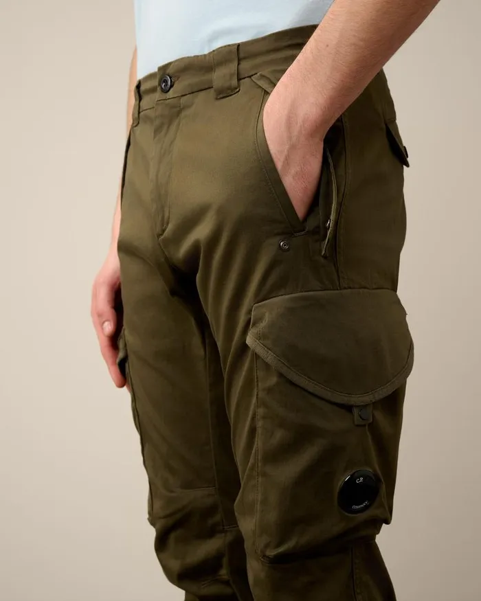 Man Stretch Sateen Ergonomic Lens Utility Pants Ivy Green CP Company Trousers