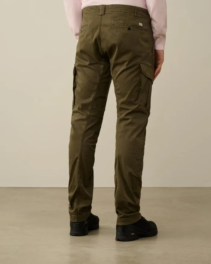 Man Stretch Sateen Ergonomic Logo Cargo Pants Ivy Green CP Company Trousers