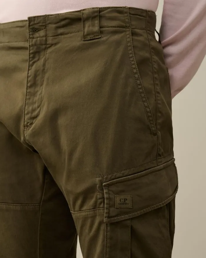 Man Stretch Sateen Ergonomic Logo Cargo Pants Ivy Green CP Company Trousers