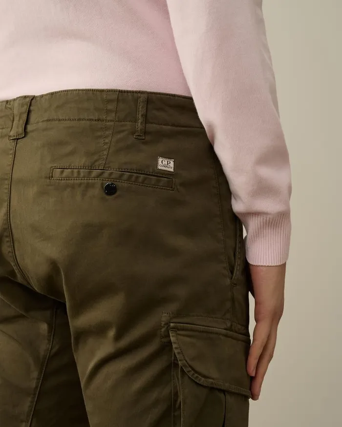 Man Stretch Sateen Ergonomic Logo Cargo Pants Ivy Green CP Company Trousers