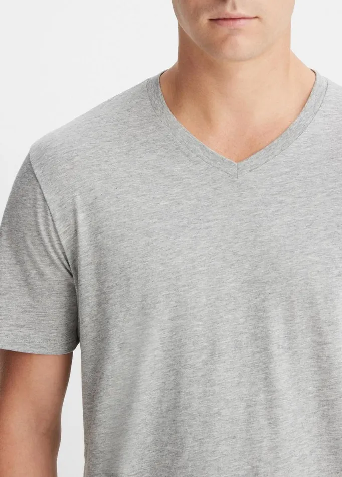 Men TShirts and Polos Vince Pima Cotton VNeck TShirt Heather Steel