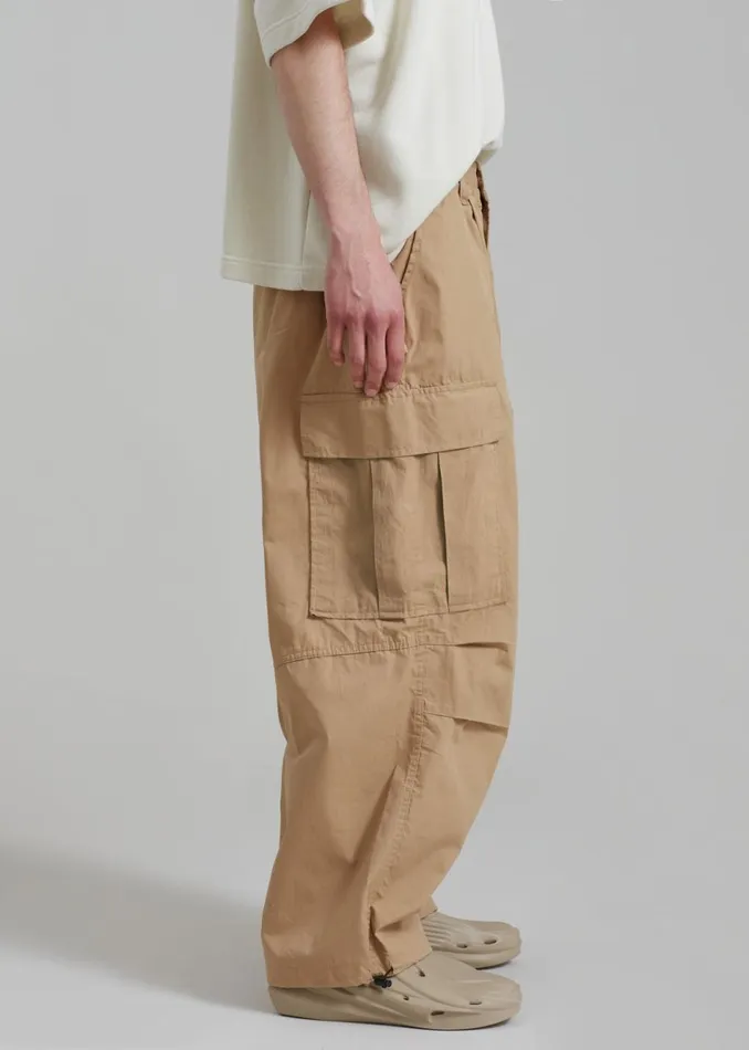 Men The Frankie Shop Bottoms Stu Colorblock Cargo Pants Tan