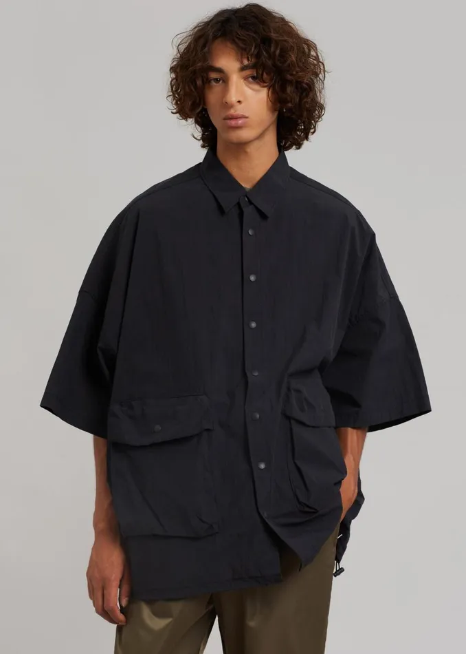 Men The Frankie Shop Tops Bedri Cargo Shirt Black