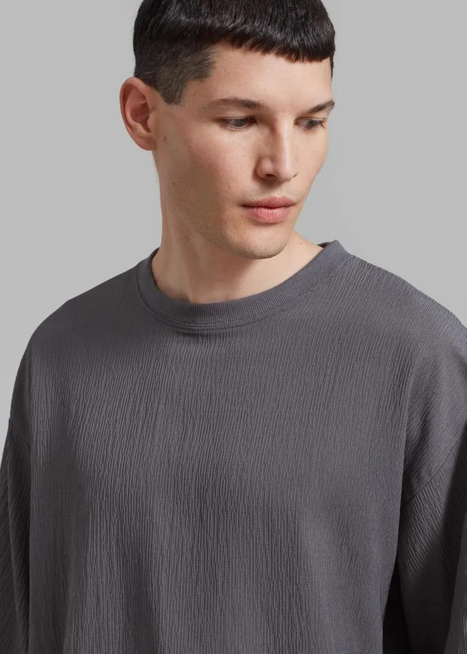 Men The Frankie Shop Tops Eliott Crinkle Tee Charcoal