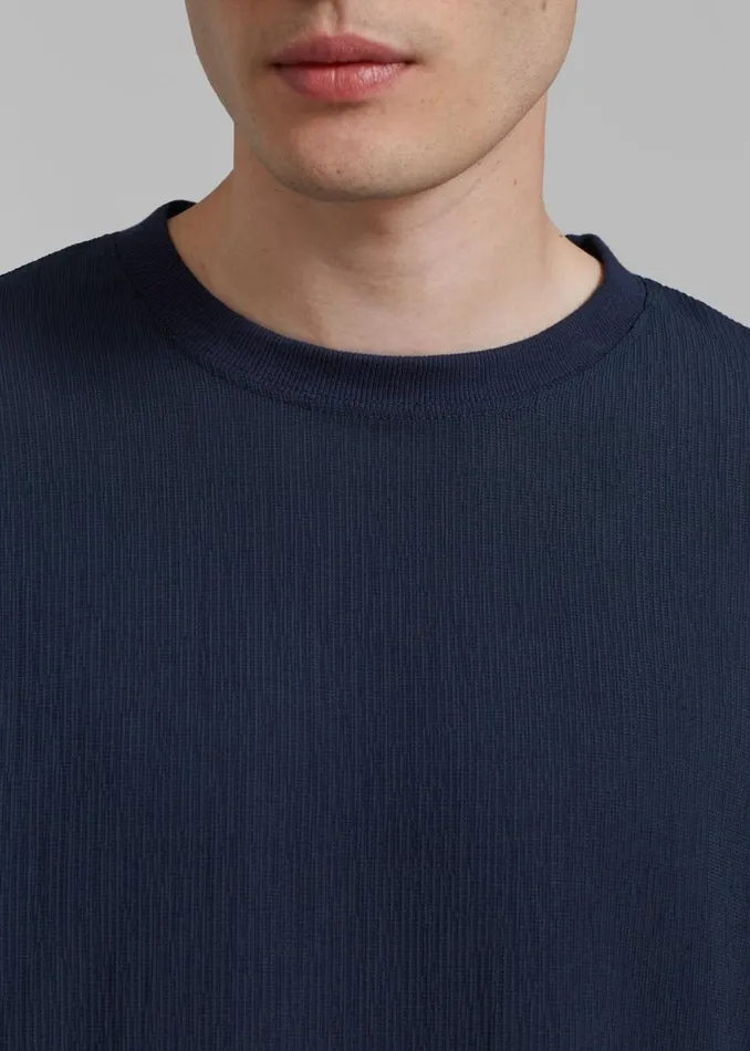 Men The Frankie Shop Tops Eliott Crinkle Tee Navy