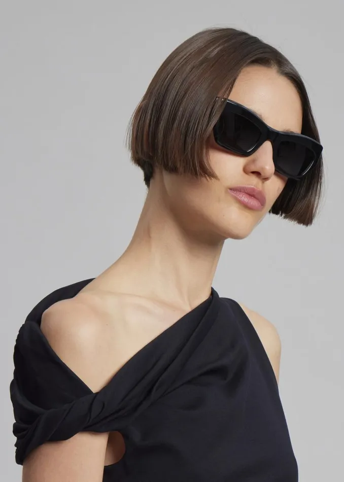 MenWomen The Frankie Shop Accessories Port Tanger Ayreen Sunglasses Black Acetateblack Lens