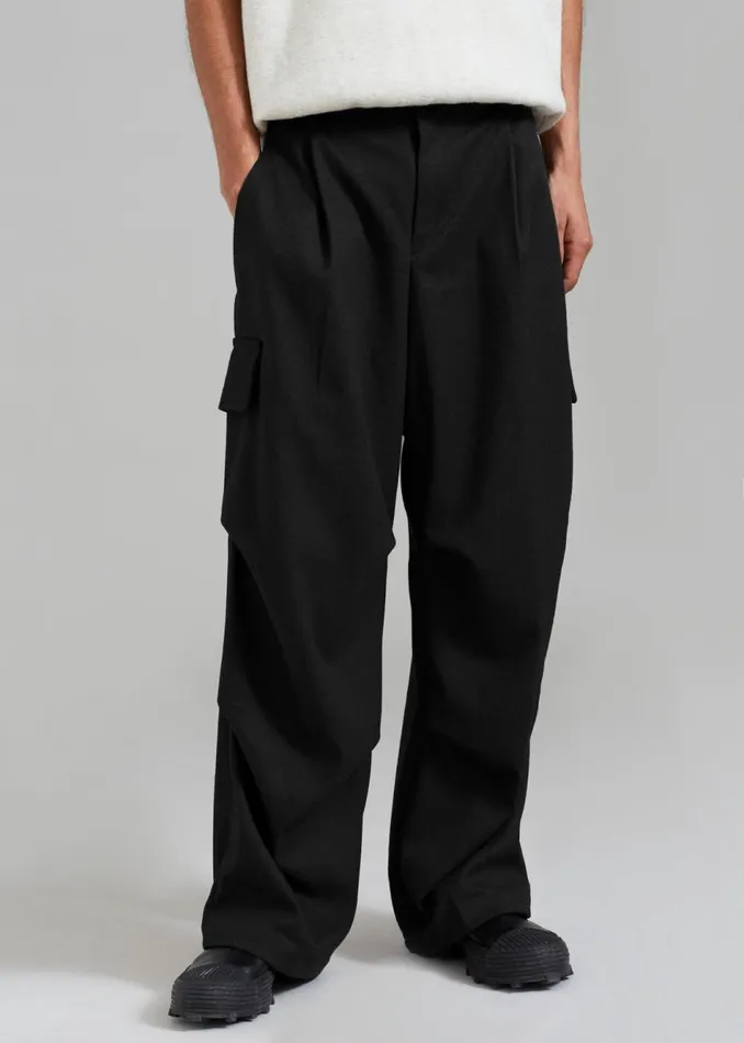 MenWomen The Frankie Shop Bottoms Flint Cargo Pants Black