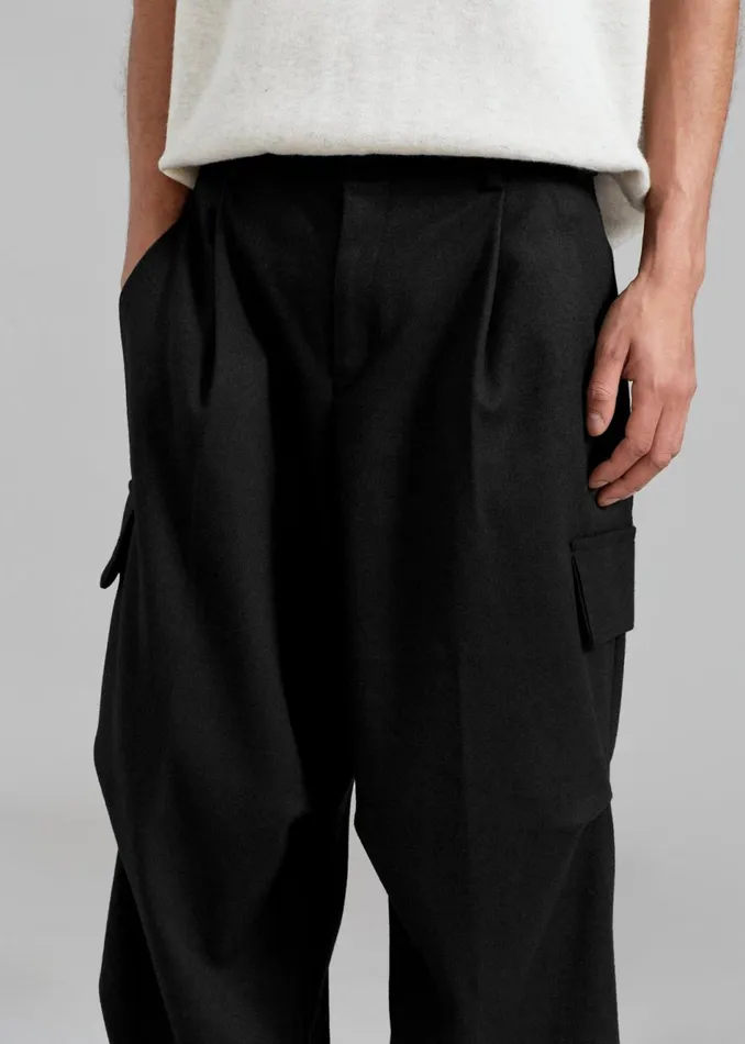 MenWomen The Frankie Shop Bottoms Flint Cargo Pants Black
