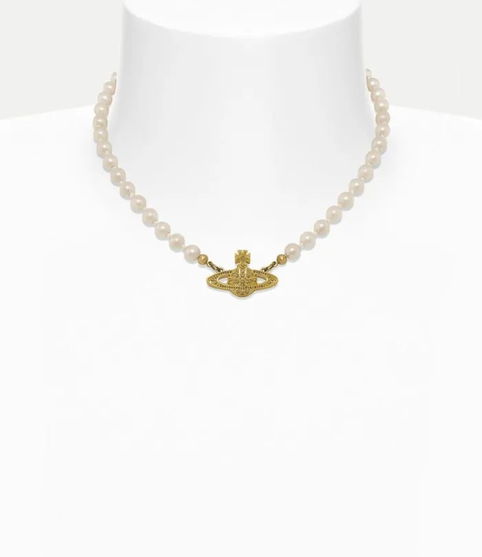 Necklaces Women Vivienne Westwood Mini Bas Relief Pearl Choker In GoldLightColoradoTopazPearl Necklaces Women Vivienne Westwood Mini Bas Relief Pearl Choker In GoldLightColoradoTopazPearl