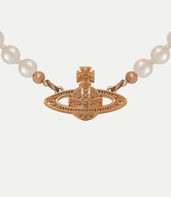 Necklaces Women Vivienne Westwood Mini Bas Relief Pearl Choker In PinkGoldSilkPearl