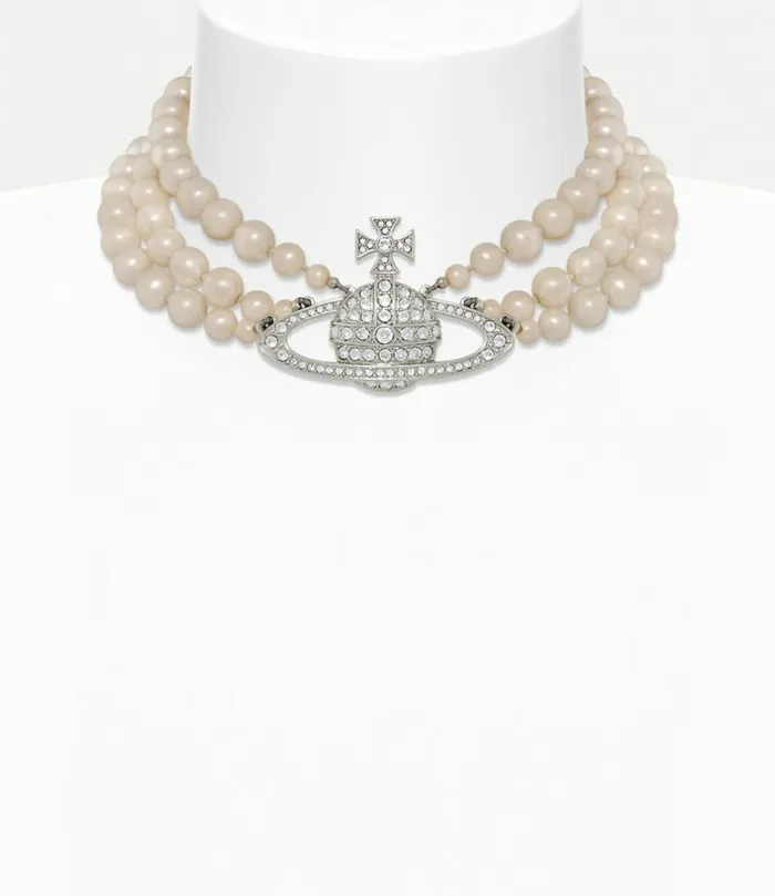 Necklaces Women Vivienne Westwood Three Row Pearl Bas Relief Choker In PlatinumPearlCrystal