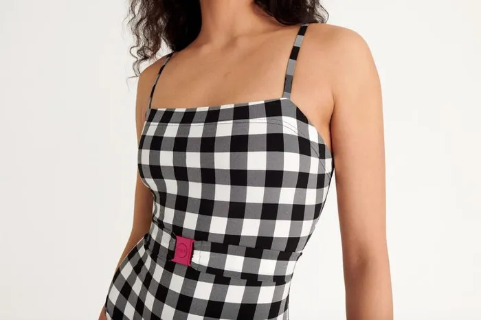 Onepiece Swimsuits Womens Eres Prisme Tank Onepiece Noirblanc 23h