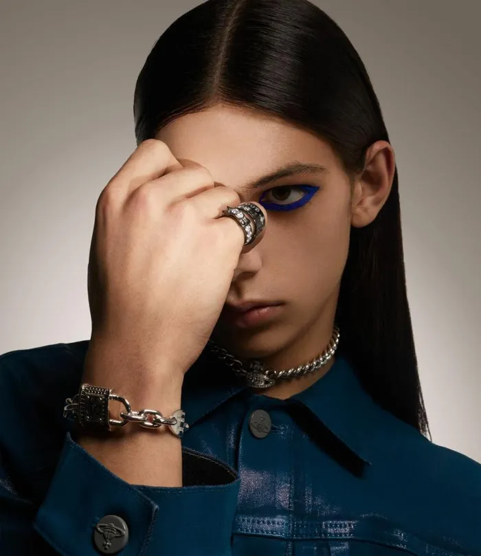 Rings WomenMen Vivienne Westwood Conduit Street Ring In PlatinumBlackEnamel