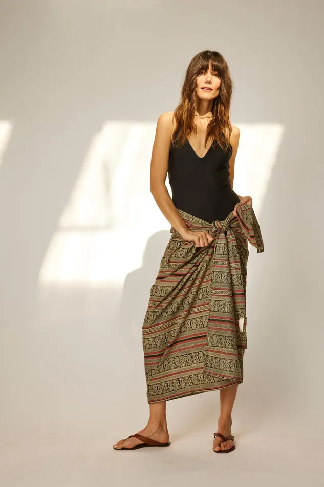 Sarong Paisley Stripe Black Women Natalie Martin Bottoms Sarong Paisley Stripe Black Women Natalie Martin Bottoms