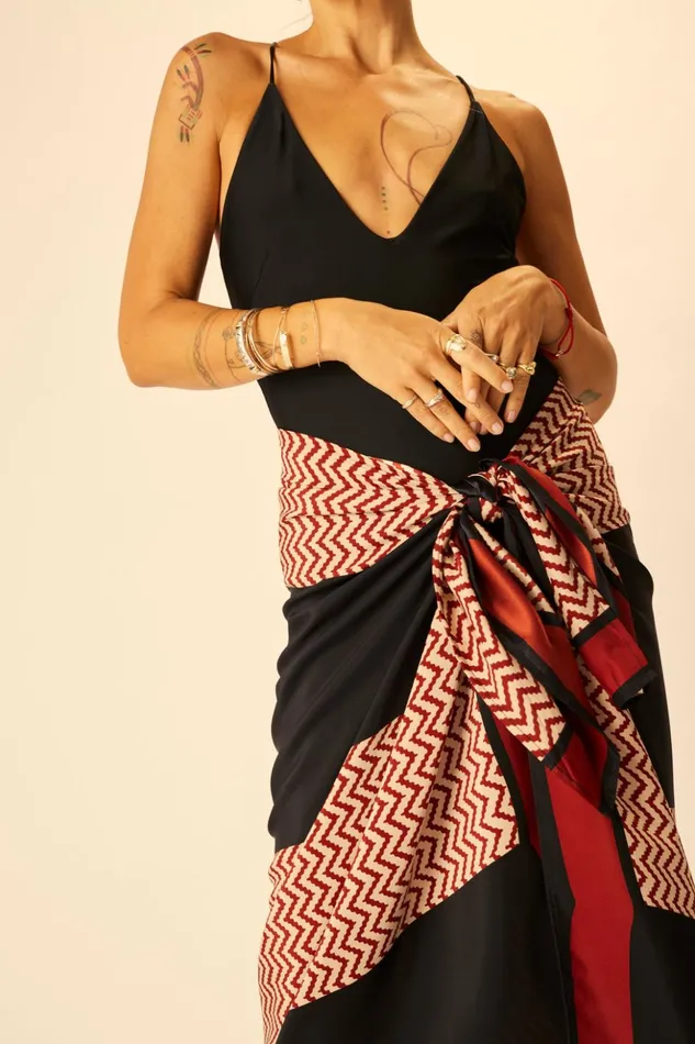 SarongScarf Block Zigzag Noire Women Natalie Martin Coverups
