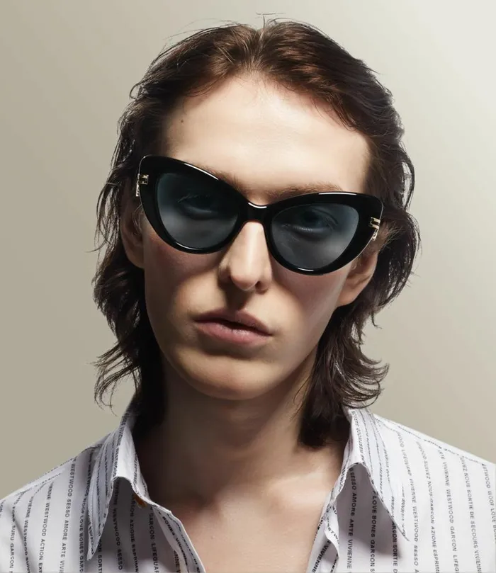 Sunglasses MenWomen Vivienne Westwood Liza Sunglasses In Black