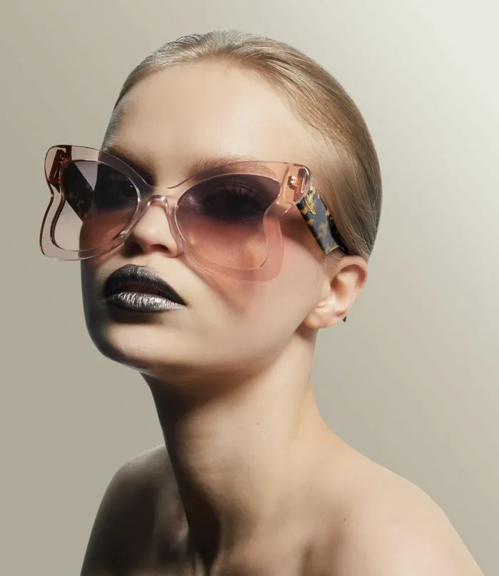 Sunglasses WomenMen Vivienne Westwood Athalia Sunglasses In ChampagnePeachGrad