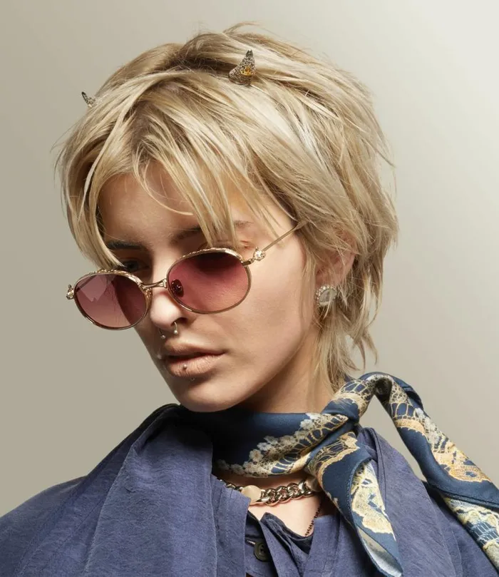 Sunglasses WomenMen Vivienne Westwood Hardware Orb Oval Sunglasses In Gold