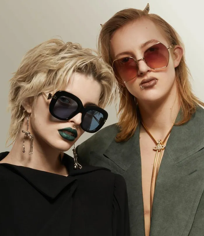 Sunglasses WomenMen Vivienne Westwood Pamela Sunglasses In Black