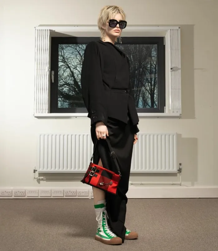 Sunglasses WomenMen Vivienne Westwood Pamela Sunglasses In Black
