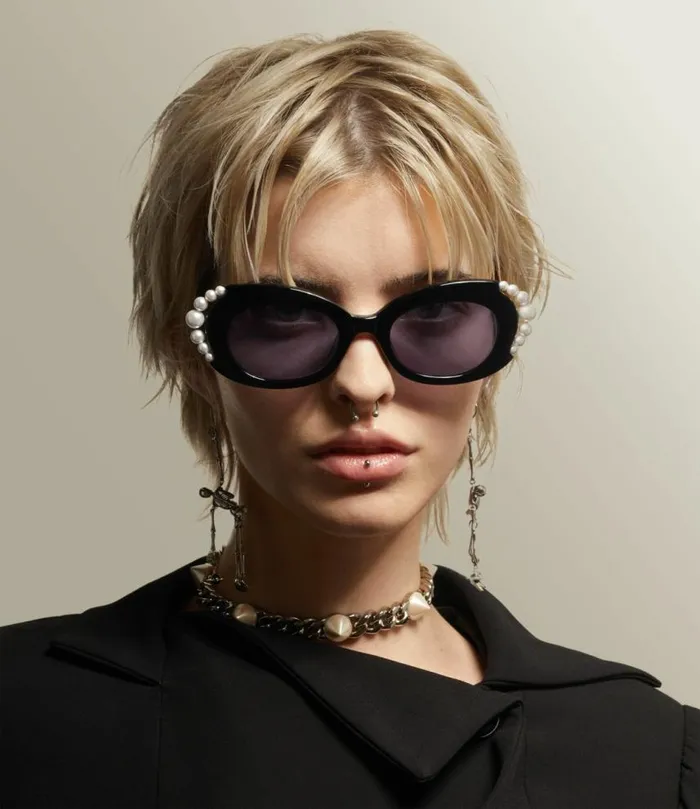 Sunglasses WomenMen Vivienne Westwood Vivienne Pearl Sunglasses In Black