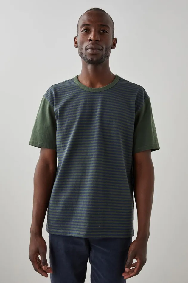 TShirts and Polos Men Rails Sato TShirt Evergreen Navy Stripe