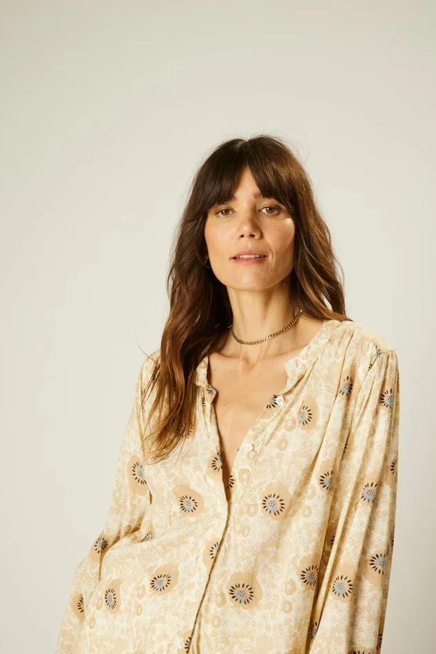 Tolan Shirt Vintage Flowers Sand Women Natalie Martin Tops