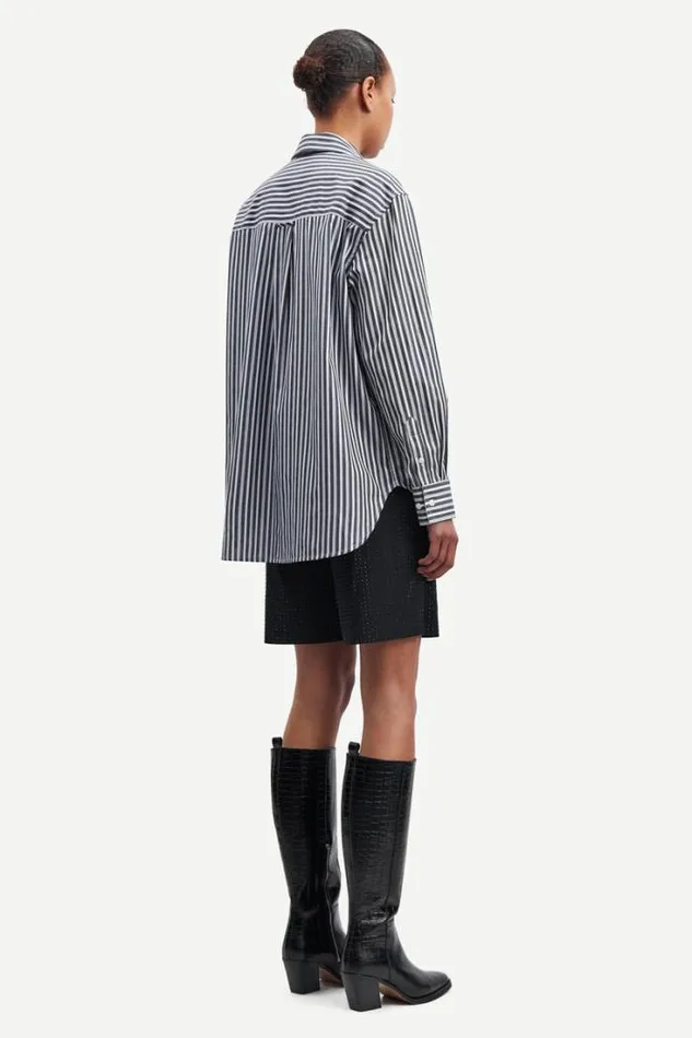 Woman Chrishell Shorts 14611 Caviar Samse Samse Shorts and Skirts