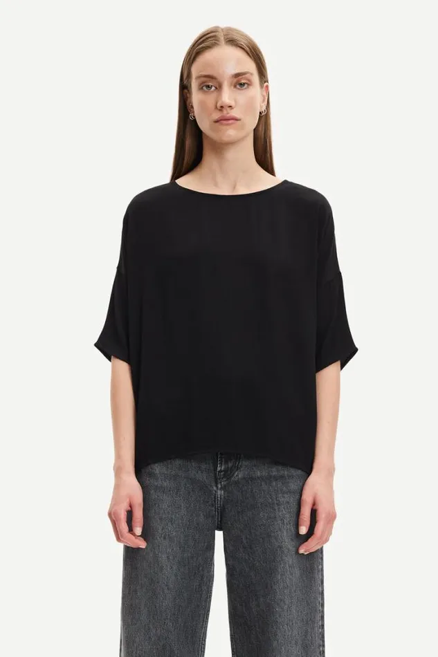 Woman Mains Tee 5687 Black Samse Samse Shirts and Blouses