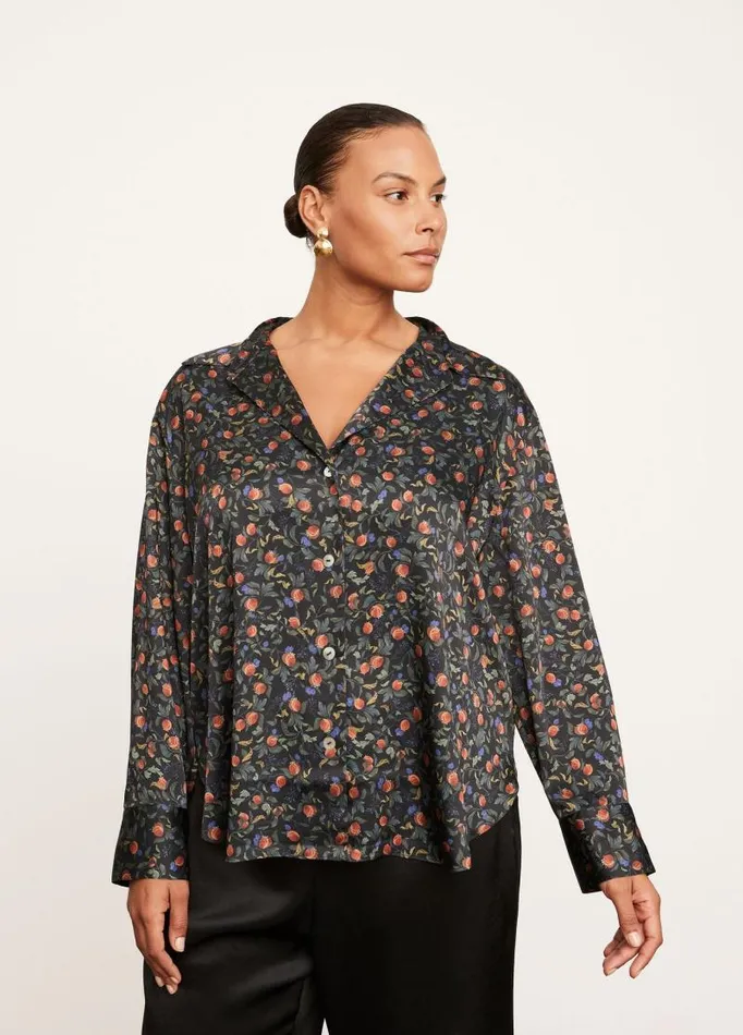 Women Extended Sizes Vince Pomegranate Relaxed Long Sleeve Blouse Black