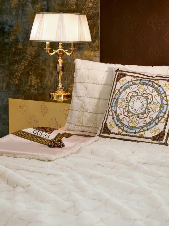 WomenMen Faux Fur Square Cushion White Guess Home Collection