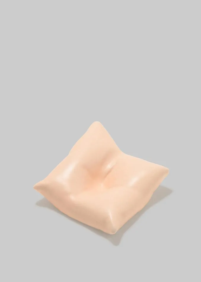 WomenMen The Frankie Shop Decor Completedworks Bumped II Ceramic Cushion Matte Pale Peach