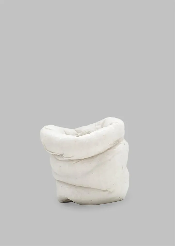 WomenMen The Frankie Shop Decor Completedworks Extra Small Plant Pot Matte White WomenMen The Frankie Shop Decor Completedworks Extra Small Plant Pot Matte White