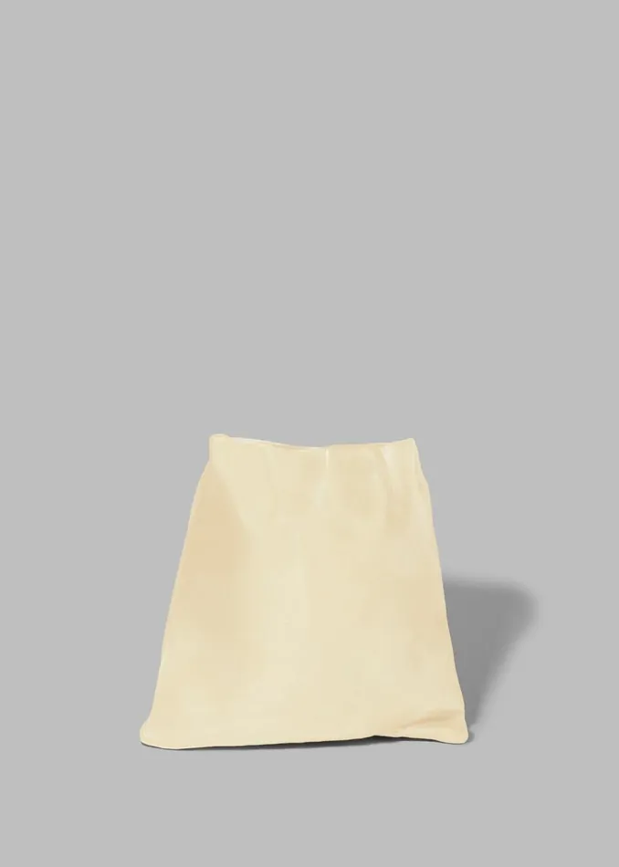 WomenMen The Frankie Shop Decor Completedworks Small Vessel Matte Yellow