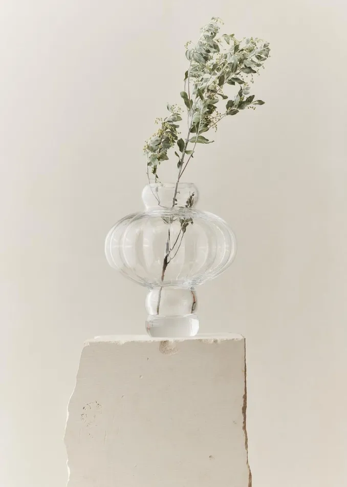 WomenMen The Frankie Shop Decor Louise Roe Glass Balloon Vase 02 Clear