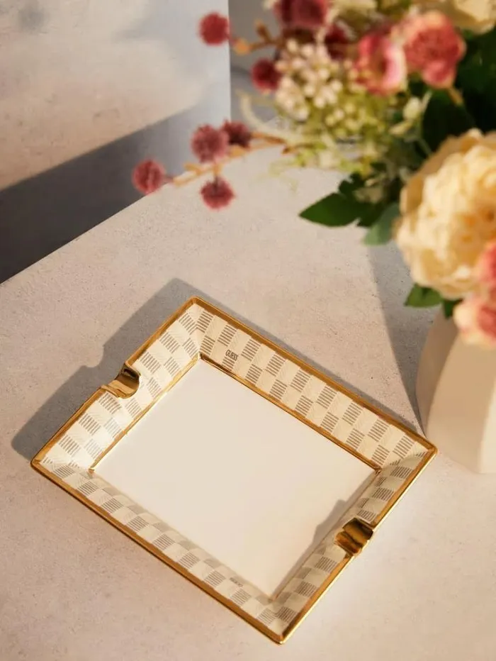 Women Rectangular Porcelain Pocket Emptier White Multi Guess Home Collection