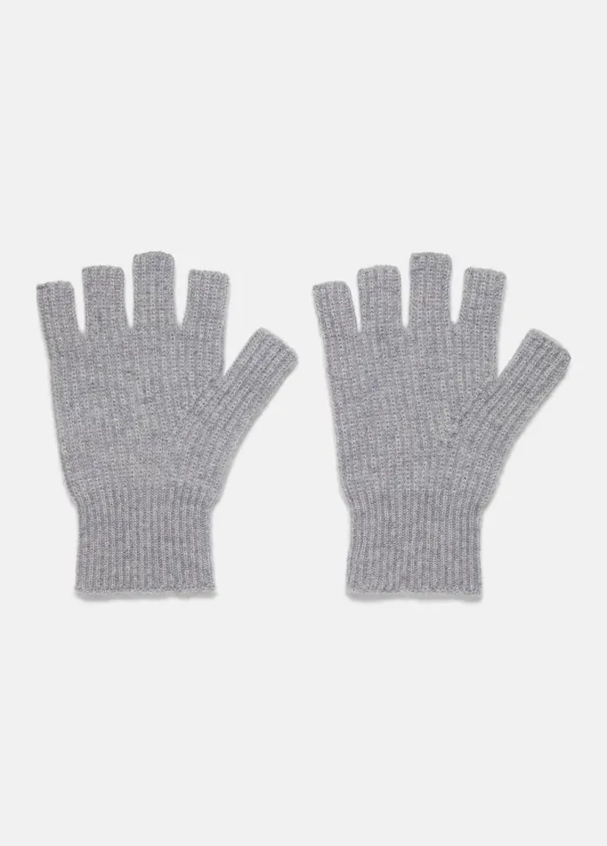 Women Scarves Hats and Gloves Vince Plush Cashmere RibKnit Fingerless Glove Grey Women Scarves Hats and Gloves Vince Plush Cashmere RibKnit Fingerless Glove Grey