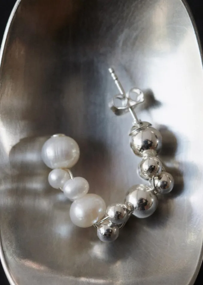 Women The Frankie Shop Accessories Completedworks Every Cloud Has A Silver Lining Earrings Pearlsterli Women The Frankie Shop Accessories Completedworks Every Cloud Has A Silver Lining Earrings Pearlsterli