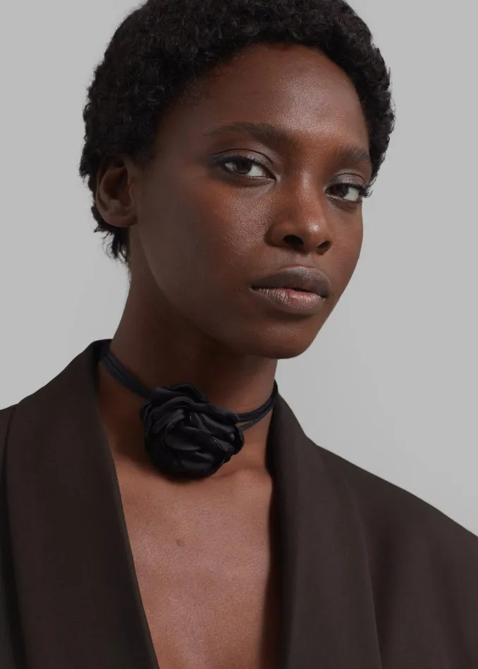 Women The Frankie Shop Accessories Jo Flower Accessory Black