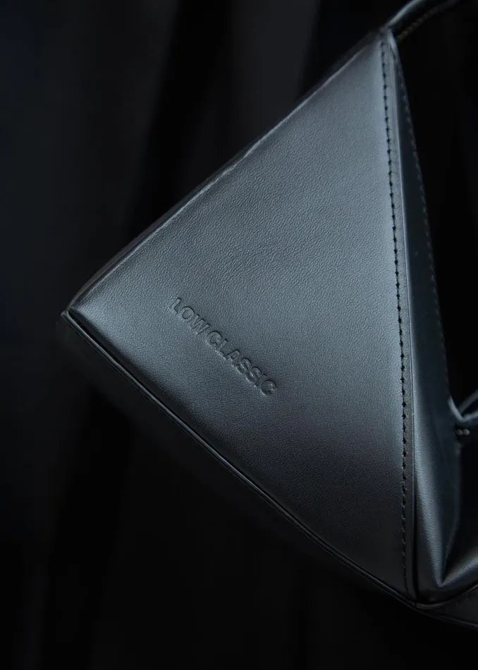 Women The Frankie Shop Accessories Low Classic Folded Cube Shoulder Bag Black